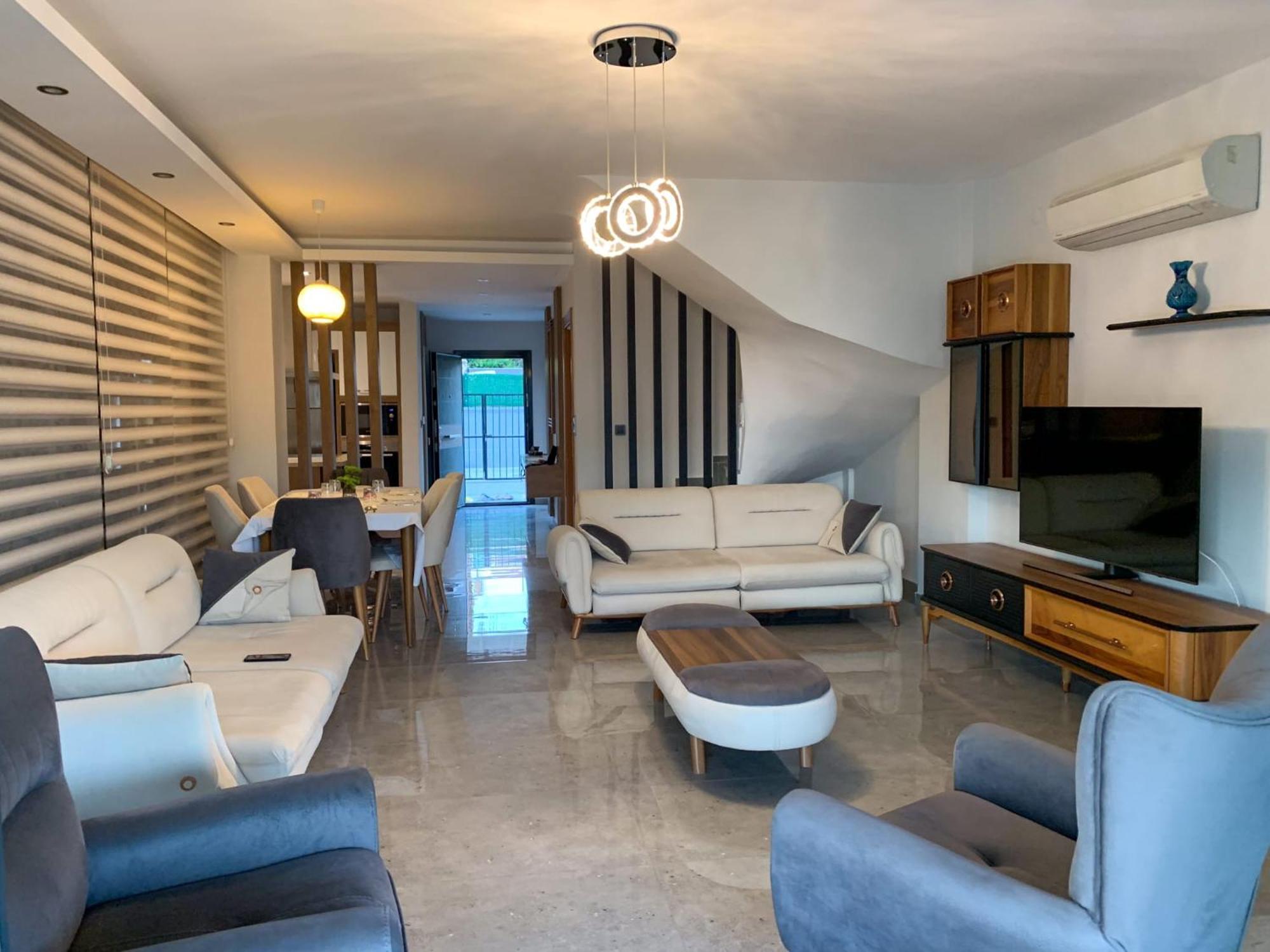 Villa Oezel Havuzlu Muestakil Lueks *