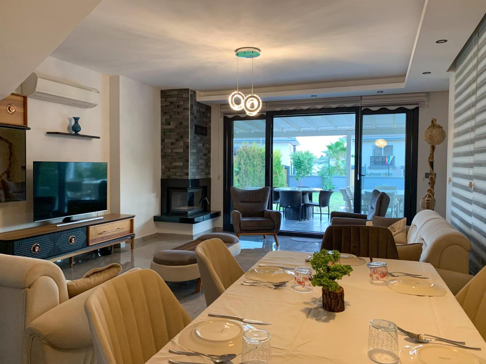 Villa Oezel Havuzlu Muestakil Lueks Kuşadası